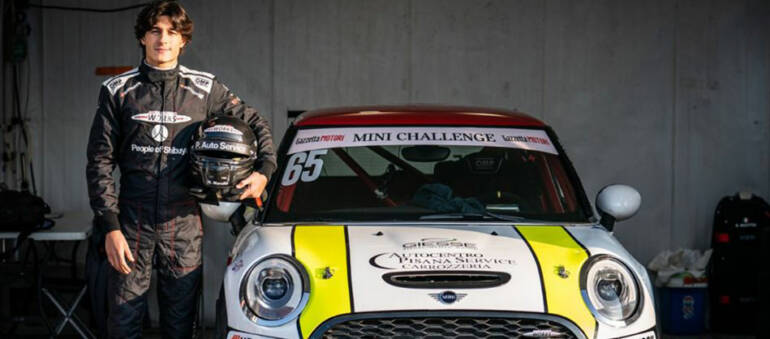 P.Auto Rent S.r.l. Corsi di Guida Sicura a Vallelunga con Piloti Professionisti